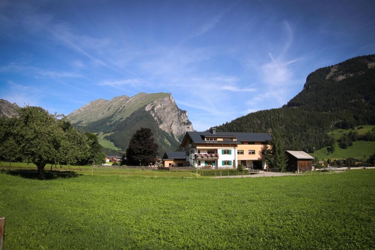 Haus Bergquell Apartment Au (Vorarlberg) Bagian luar foto